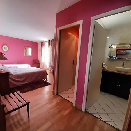 Champniers, 4 Pieces, 10 Personnes - Fr-1-653-141 Vakantiehuis